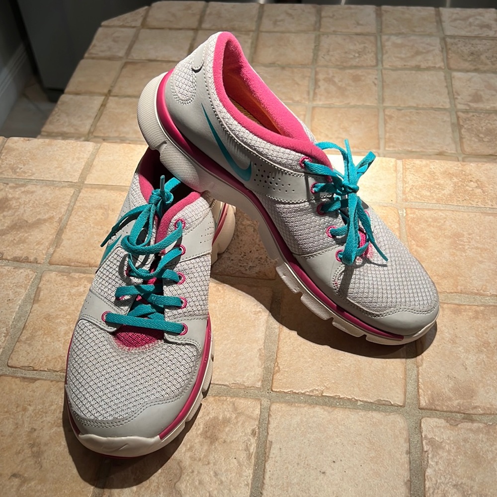 Nikes shoes